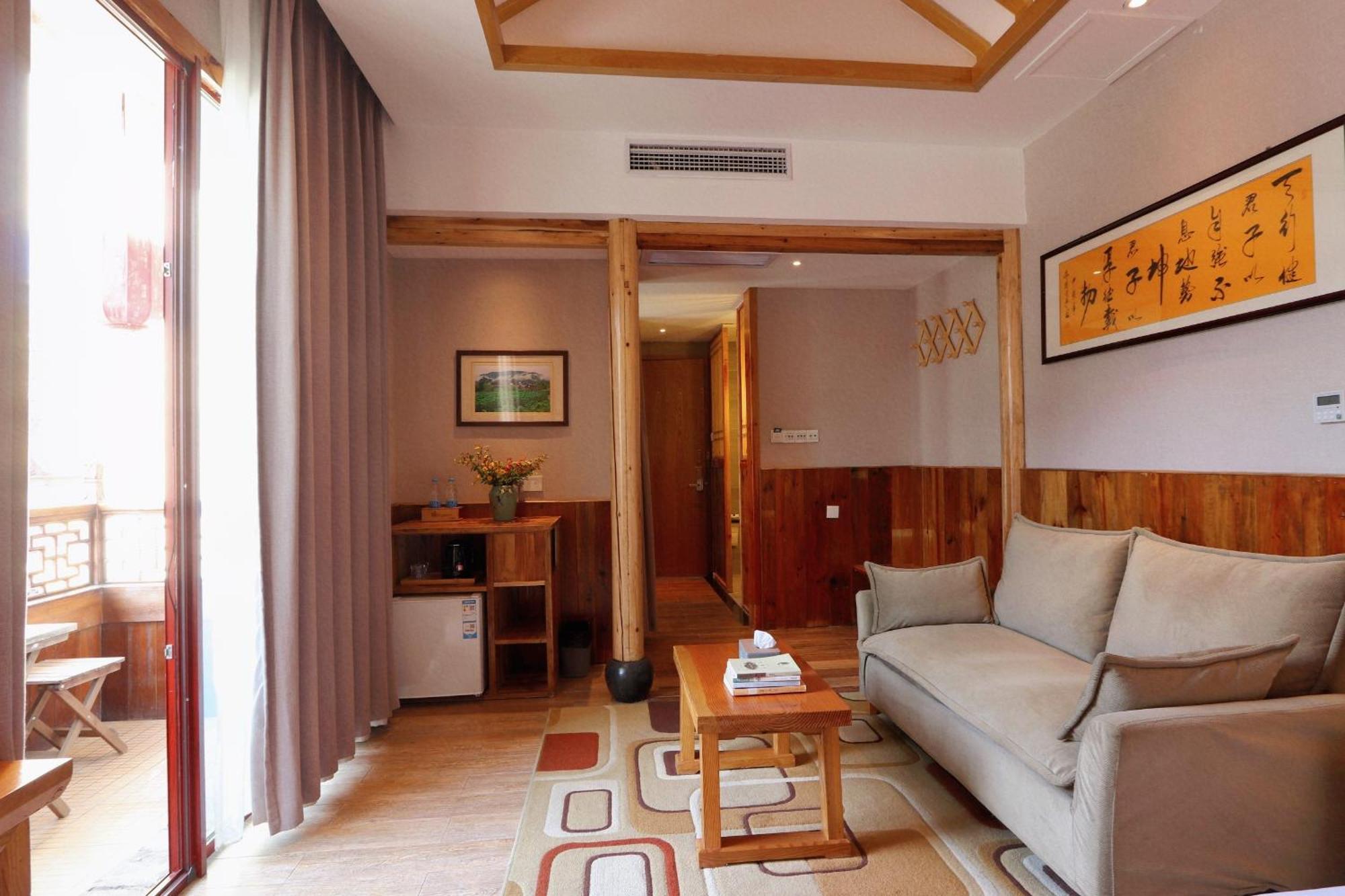 Mild Spring Boutique Hotel Montes Huang Exterior foto